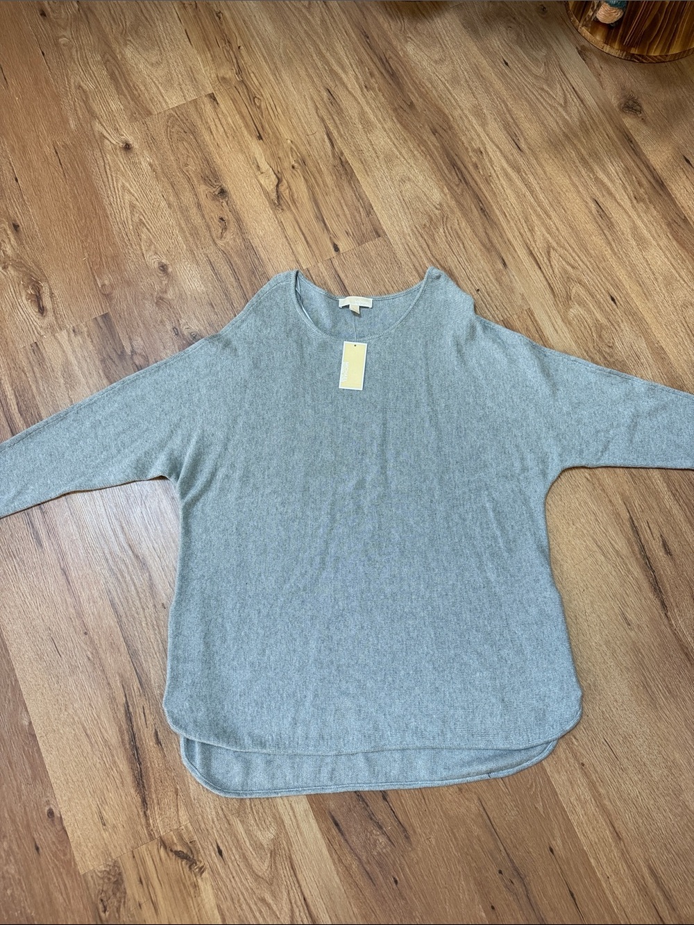 Michael Michael Kors Light Gray Relaxed Scoop Neck Pullover Tunic, NWT size 3X